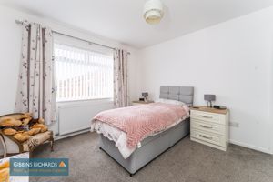 Bedroom- click for photo gallery